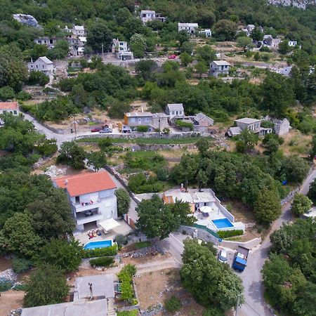 Holiday Home Bastion ภายนอก รูปภาพ
